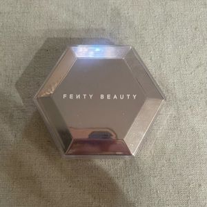 Fenty Beauty highlighter